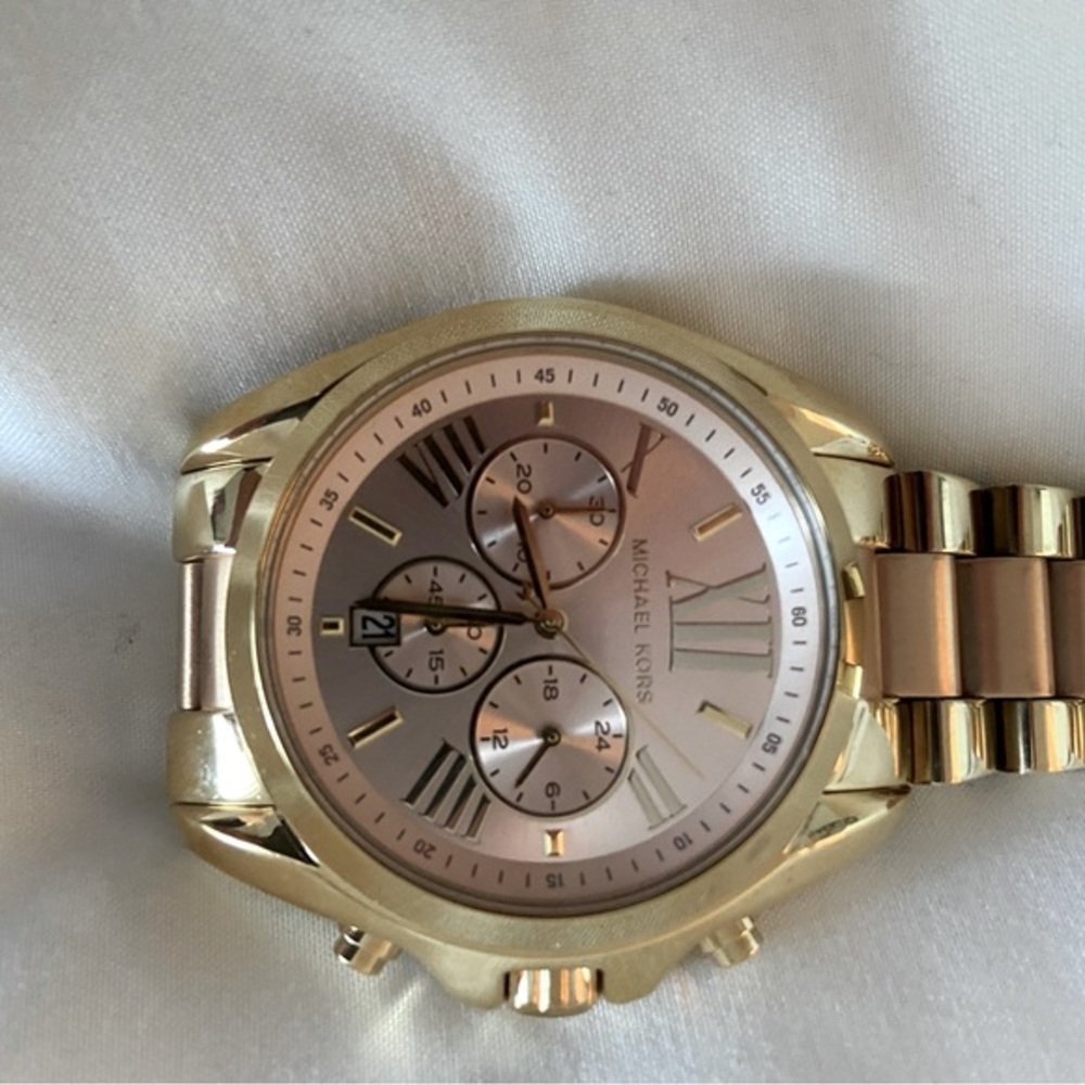 Michael Kors Women’s Watch - Picture 5 of 14